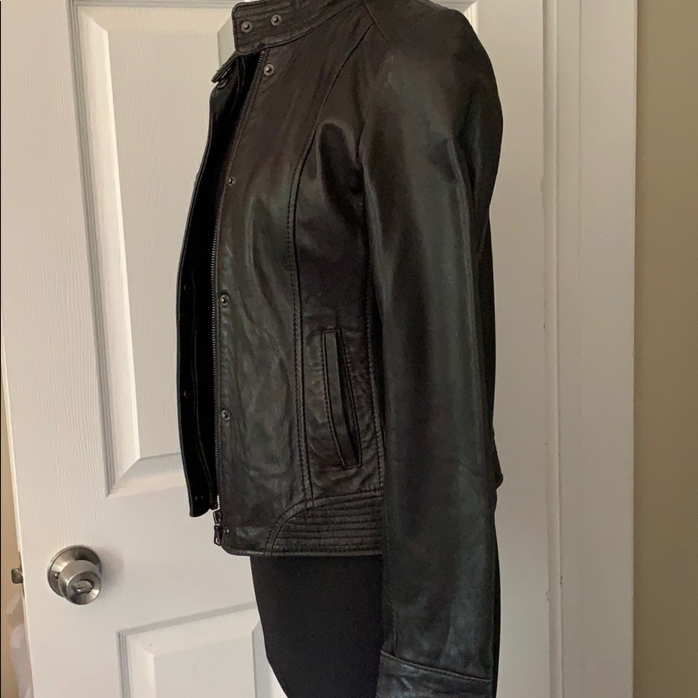 Tommy Hilfiger 100% genuine leather jacket size XS - Picture 5 of 8